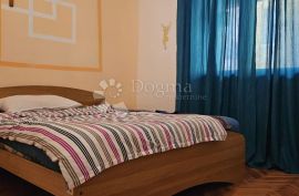 Prilika!!!, Pula, Apartamento