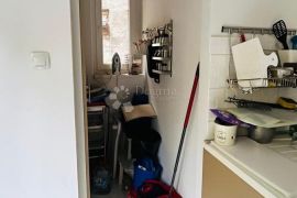 GRAĐANSKI STAN NA NAJTRAŽENIJOJ LOKACIJI U GRADU!, Donji Grad, Appartement