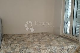 OTOK KRK - MALINSKA - APARTMANSKA KUĆA, Malinska-Dubašnica, Famiglia