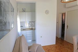 OTOK KRK - MALINSKA - APARTMANSKA KUĆA, Malinska-Dubašnica, Famiglia