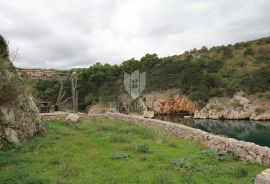 Krk, jedinstvena kuća uz more, Vrbnik, Casa