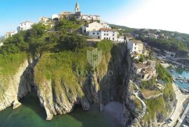 Krk, jedinstvena kuća uz more, Vrbnik, Casa