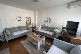 Novi Sad, Bulevar Oslobođenja, , 3.0, 76m2, Novi Sad - grad, Appartamento