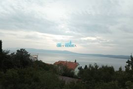 TOP NOVOGRADNJA ISPOD MAGISTRALE 100 m OD PLAŽE, Crikvenica, Apartamento