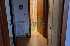 Ičići stan 1S+DB, 46.6 m2 , visoko prizemlje, Opatija - Okolica, Appartement