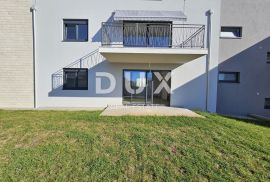 ISTRA, POREČ, OKOLICA - 3SS+DB stan na prvom katu sa krovnom terasom, Poreč, Apartamento