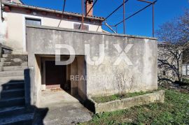 ISTRA, PIĆAN - Kuća s građevinskim zemljištem, Pićan, House