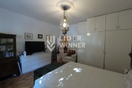 Zemun-donji grad Salonski-hitna prodaja ID#130799, Zemun, Appartment