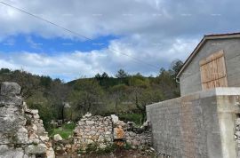 Kamena kuća Prodaje se stara kamena kuća u netaknutoj prirodi, Lanišće, Lanišće, House