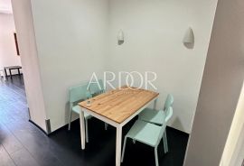 Ciottina ulica, stan 86m2 za najam, Rijeka, Appartment