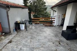 Elegantno uređen stan na traženoj lokaciji, Rijeka, Appartement