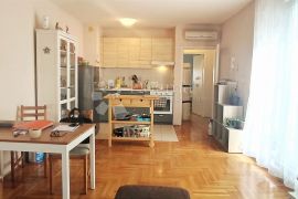 Komforan i svijetao stan s velikom terasom Novi Zagreb, Istok, Novi Zagreb - Istok, Appartement