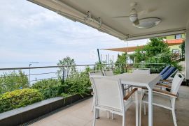 OPATIJA, luksuzan stan 128,67 m2 u blizini mora, Opatija, Appartamento