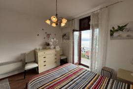 Opatija, 53 m2, balkon, lođa, POGLED na MORE, Opatija, Apartamento