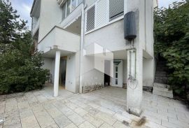 Klenovica, stan 3S+DB + konoba, Novi Vinodolski, Appartment