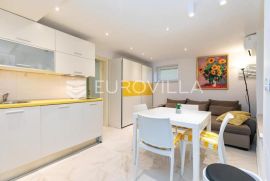 Istra, Rovinj, simpatičan jednosoban stan 35m2 u prizemlju zgrade u centru grada, Rovinj, Flat