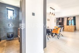 Zagreb, Šestine, luksuzna vila s bazenom i garažom 580 m2, Zagreb, House