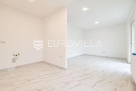 Zagreb, Retkovec, dvojna kuća NKP 80 m2, S1, NOVOGRADNJA, Zagreb, Дом