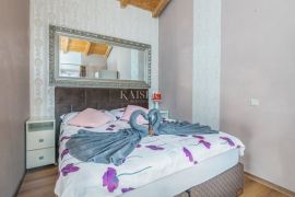 Otok Krk, Šilo, okolica - kuća sa bazenom 145m2, Dobrinj, Casa