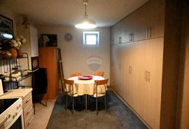 Zagreb, Bukovac, stan s 2SS, spremište 20 m2, VPM, Maksimir, Wohnung