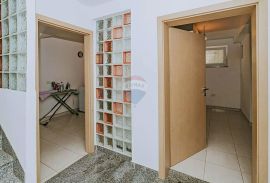 Istra, Umag okolica, apartmanska samostojeća kuća, Umag, بيت