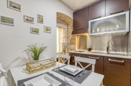 MATULJI,JUŠIĆI- 2 stana sveukupne površine 62 m2, Matulji, Wohnung