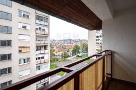 Rendićeva, Useljiv trosoban stan na zadnjem katu - 60m2, Maksimir, Apartamento