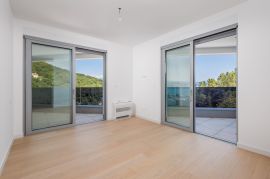 OPATIJA centar STAN 261 m2, Opatija, Appartamento