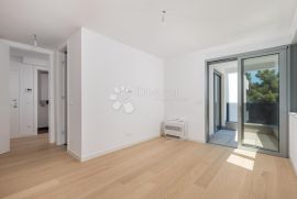 OPATIJA centar STAN 261 m2, Opatija, Appartamento