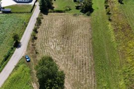 Ljepše ne može, Rakovica, Terrain