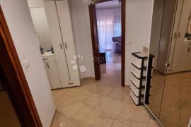 POREČ Stan u prizemlju sa vrtom 2SS+DB, Poreč, Apartamento