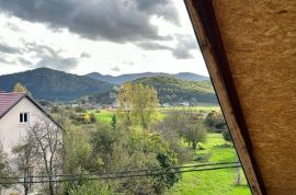 Kuća s pomoćnim objektima u blizini rijeke Gacke, Otočac, Kuća