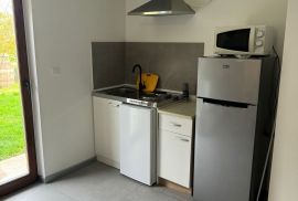 Komforan smještaj za radnike s uključenim uslugama, Labin, Appartment