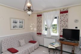 Pet friendly stan za najam na Trsatu, Rijeka, Flat