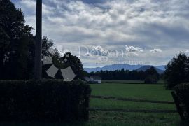 GOSPIĆ-SMILJAN PRODAJE SE ATRAKTIVNO GRAĐEVINSKO ZEMLJIŠTE OD 156400 m2, Gospić - Okolica, أرض