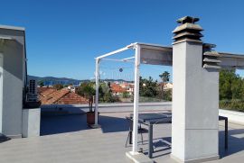 Moderna kuća, 3 stambene jedinice, Borik - Zadar, Zadar, Casa