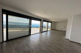 Luksuzni apartman na moru, Vir, Appartamento