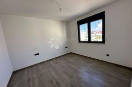 Luksuzni apartman na moru, Vir, Appartamento