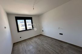 Luksuzni Apartmani na mora, Vir, Appartement