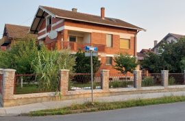 Продајем породичну кућу, Šabac, House