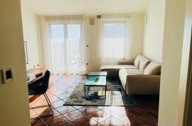 POREČ STAN 64,26m2 STROGI CENTAR,PRODAJA!, Poreč, Appartement