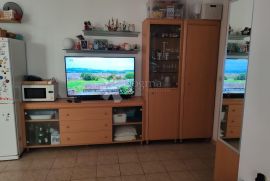 VODICE-SRIMA apartman 2.red od mora, privatni vrt+PM, Vodice, Apartamento