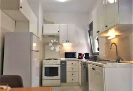 Najam stana u centru Pule - 100m2, Pula, Apartamento