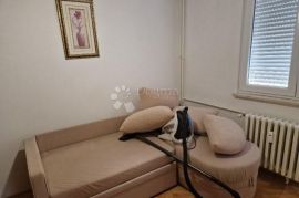 Stan za tri studenta, Rijeka, Apartamento