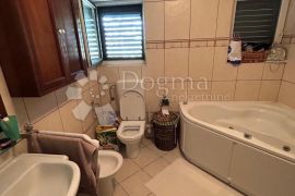 IČIĆI, stan, 98m2, BALKON S POGLEDOM, Opatija - Okolica, Appartment