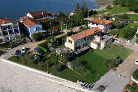 KAMENA KUĆA 30 METARA DO PLAŽE!, Novigrad, Kuća