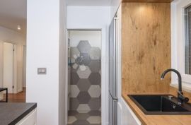 Trogir  komforan dvosoban južne orijentacije -73m2, Trogir, Appartamento