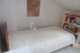 Dramalj, etaža 123 m2, parking, prodaja, Crikvenica, Appartement