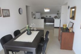 Dramalj, etaža 123 m2, parking, prodaja, Crikvenica, Apartamento