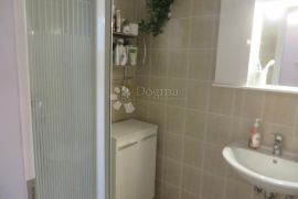 Dramalj, etaža 123 m2, parking, prodaja, Crikvenica, Appartement